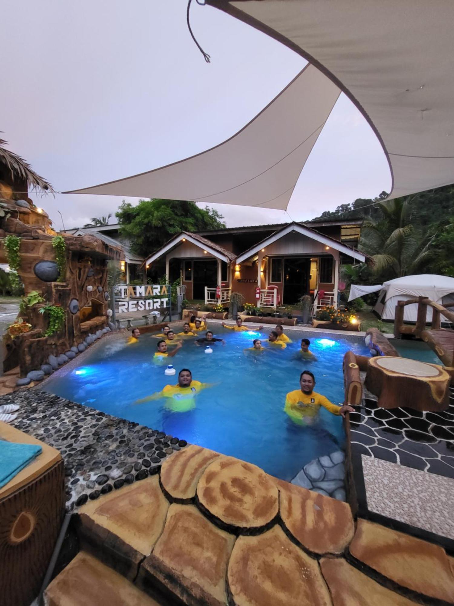 Tamara Resort Motel Kampong Juara Exteriör bild